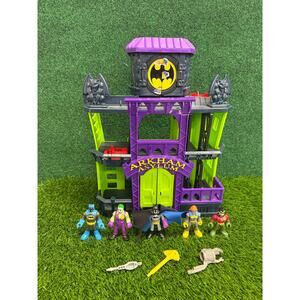 Imaginext Super Friends Arkham Asylum playset w/ figures & accesories!